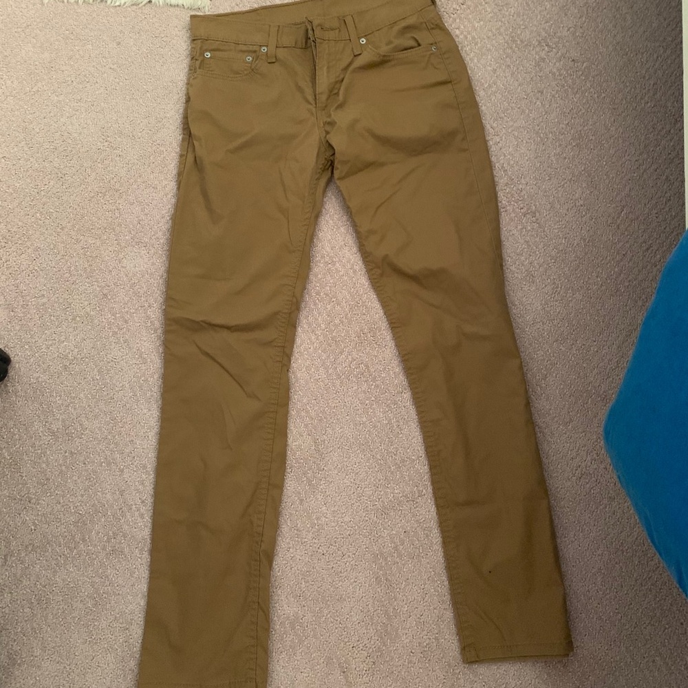 Brown tanish pants from Levi’s - Picture 2 of 2